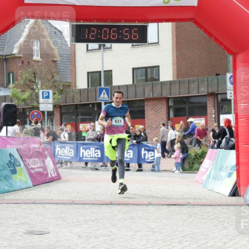 10.05.2026 - 8. Wedeler Halbmarathon Yannick Fuchs http://msf.ph/oto/9725443 10.05.2026 12:06:54 Ziel 313, 631 meine-sportfotos.de