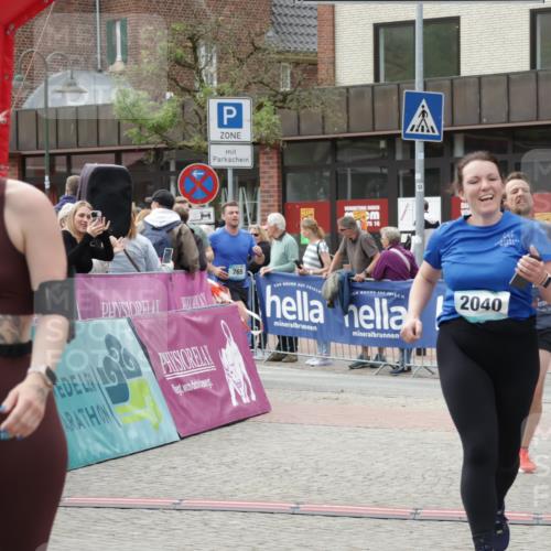 10.05.2026 - 8. Wedeler Halbmarathon Yannick Fuchs http://msf.ph/oto/9725453 10.05.2026 11:38:25 Ziel 146, 360, 688, 765, 768, 1045, 2040 meine-sportfotos.de