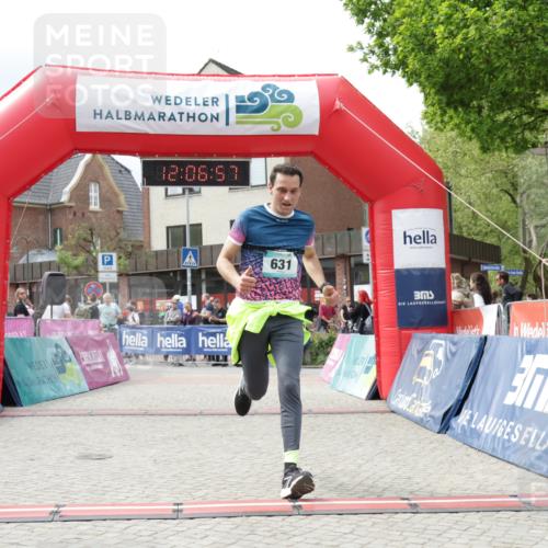 10.05.2026 - 8. Wedeler Halbmarathon Yannick Fuchs http://msf.ph/oto/9725466 10.05.2026 12:06:56 Ziel 399, 631 meine-sportfotos.de