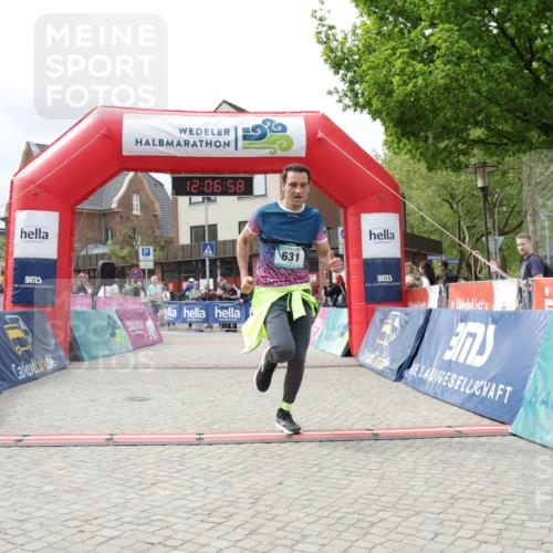 10.05.2026 - 8. Wedeler Halbmarathon Yannick Fuchs http://msf.ph/oto/9725471 10.05.2026 12:06:56 Ziel 399, 631 meine-sportfotos.de