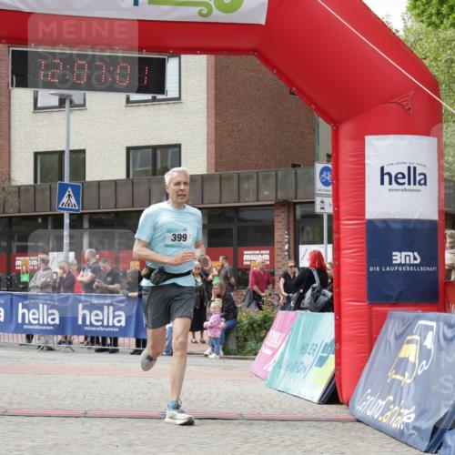 10.05.2026 - 8. Wedeler Halbmarathon Yannick Fuchs http://msf.ph/oto/9725496 10.05.2026 12:06:59 Ziel 399, 631 meine-sportfotos.de