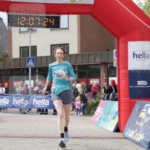 10.05.2026 - 8. Wedeler Halbmarathon Yannick Fuchs http://msf.ph/oto/9725623 10.05.2026 12:07:22 Ziel 398 meine-sportfotos.de