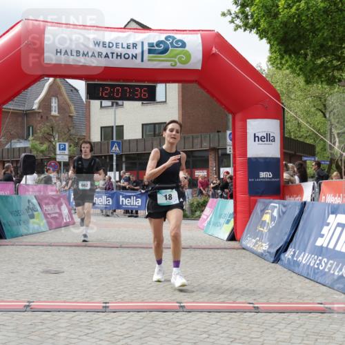 10.05.2026 - 8. Wedeler Halbmarathon Yannick Fuchs http://msf.ph/oto/9725675 10.05.2026 12:07:34 Ziel 18, 662 meine-sportfotos.de