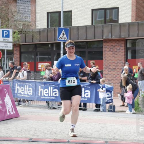 10.05.2026 - 8. Wedeler Halbmarathon Yannick Fuchs http://msf.ph/oto/9725723 10.05.2026 12:07:39 Ziel 18, 612, 662 meine-sportfotos.de