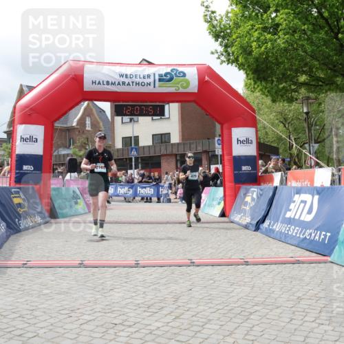 10.05.2026 - 8. Wedeler Halbmarathon Yannick Fuchs http://msf.ph/oto/9725793 10.05.2026 12:07:49 Ziel 475, 642, 2185 meine-sportfotos.de