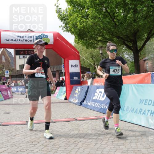 10.05.2026 - 8. Wedeler Halbmarathon Yannick Fuchs http://msf.ph/oto/9725833 10.05.2026 12:07:50 Ziel 475, 642, 726, 2185 meine-sportfotos.de