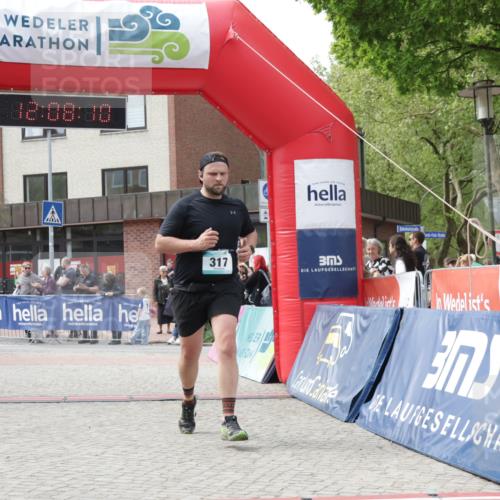 10.05.2026 - 8. Wedeler Halbmarathon Yannick Fuchs http://msf.ph/oto/9725926 10.05.2026 12:08:08 Ziel 317 meine-sportfotos.de