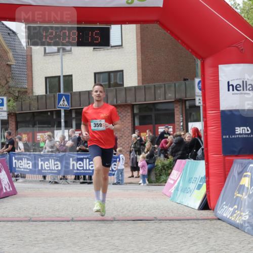 10.05.2026 - 8. Wedeler Halbmarathon Yannick Fuchs http://msf.ph/oto/9725976 10.05.2026 12:08:14 Ziel 359 meine-sportfotos.de