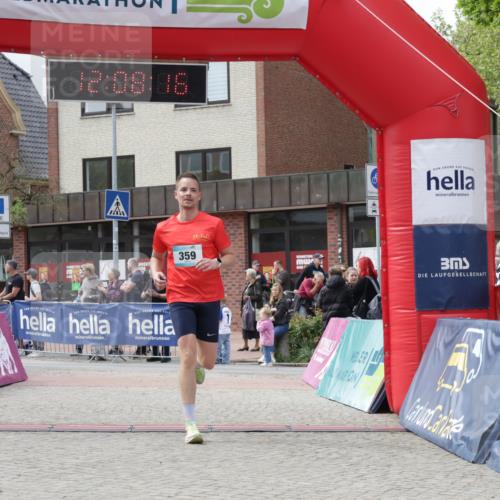 10.05.2026 - 8. Wedeler Halbmarathon Yannick Fuchs http://msf.ph/oto/9725982 10.05.2026 12:08:14 Ziel 359 meine-sportfotos.de