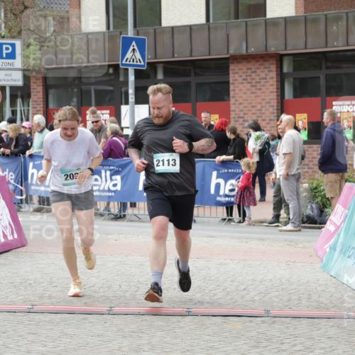 10.05.2026 - 8. Wedeler Halbmarathon Yannick Fuchs http://msf.ph/oto/9726043 10.05.2026 11:39:08 Ziel 121, 392, 2097, 2104, 2113 meine-sportfotos.de