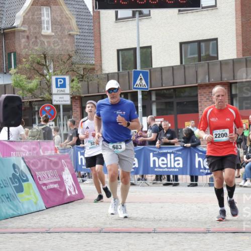 10.05.2026 - 8. Wedeler Halbmarathon Yannick Fuchs http://msf.ph/oto/9726058 10.05.2026 12:08:20 Ziel 328, 359, 683, 2200 meine-sportfotos.de
