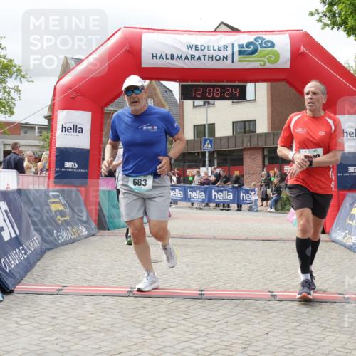 10.05.2026 - 8. Wedeler Halbmarathon Yannick Fuchs http://msf.ph/oto/9726096 10.05.2026 12:08:23 Ziel 328, 683, 2200 meine-sportfotos.de