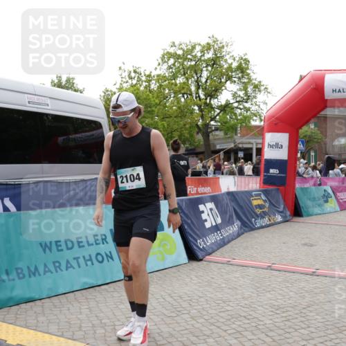 10.05.2026 - 8. Wedeler Halbmarathon Yannick Fuchs http://msf.ph/oto/9726149 10.05.2026 11:39:15 Ziel 871, 2104 meine-sportfotos.de