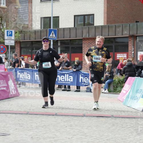 10.05.2026 - 8. Wedeler Halbmarathon Yannick Fuchs http://msf.ph/oto/9726151 10.05.2026 12:08:28 Ziel 171, 328, 1002 meine-sportfotos.de