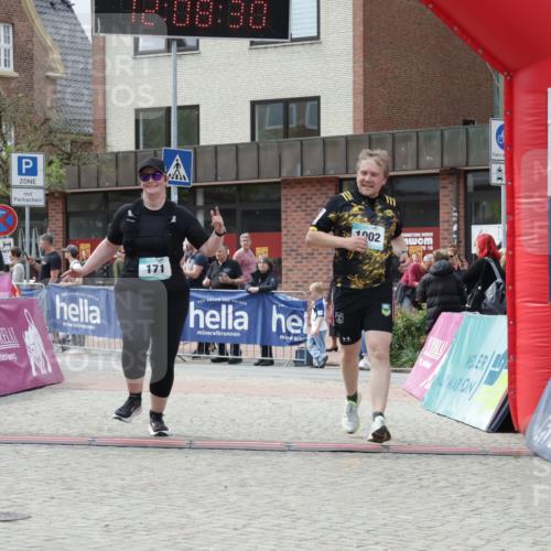 10.05.2026 - 8. Wedeler Halbmarathon Yannick Fuchs http://msf.ph/oto/9726155 10.05.2026 12:08:28 Ziel 171, 328, 1002 meine-sportfotos.de