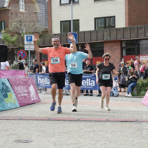 10.05.2026 - 8. Wedeler Halbmarathon Yannick Fuchs http://msf.ph/oto/9726226 10.05.2026 12:08:32 Ziel 171, 254, 376, 384, 1002 meine-sportfotos.de