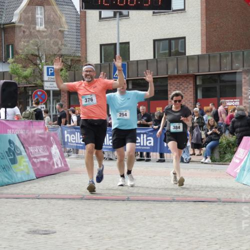 10.05.2026 - 8. Wedeler Halbmarathon Yannick Fuchs http://msf.ph/oto/9726230 10.05.2026 12:08:32 Ziel 171, 254, 376, 384, 1002 meine-sportfotos.de