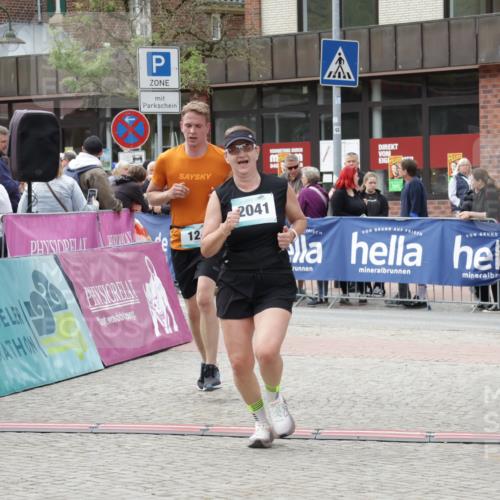10.05.2026 - 8. Wedeler Halbmarathon Yannick Fuchs http://msf.ph/oto/9726269 10.05.2026 11:39:38 Ziel 124, 750, 2041 meine-sportfotos.de