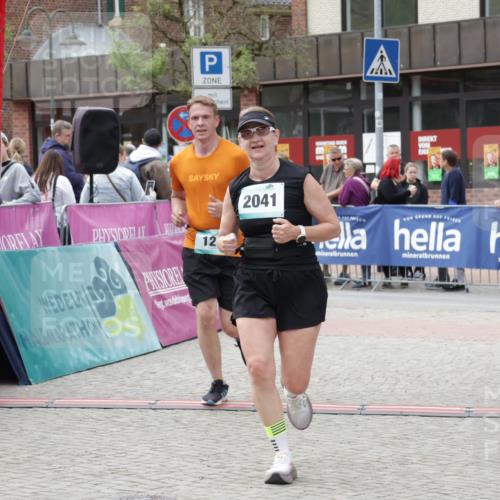 10.05.2026 - 8. Wedeler Halbmarathon Yannick Fuchs http://msf.ph/oto/9726273 10.05.2026 11:39:38 Ziel 124, 750, 2041 meine-sportfotos.de