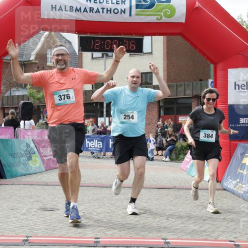 10.05.2026 - 8. Wedeler Halbmarathon Yannick Fuchs http://msf.ph/oto/9726274 10.05.2026 12:08:34 Ziel 171, 254, 376, 384, 1002 meine-sportfotos.de