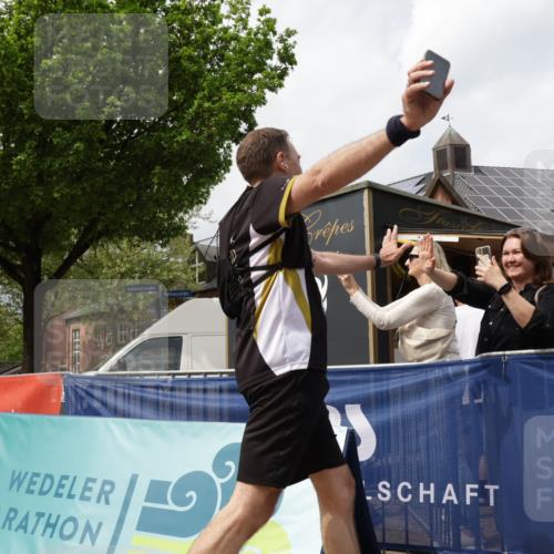 10.05.2026 - 8. Wedeler Halbmarathon Yannick Fuchs http://msf.ph/oto/9726443 10.05.2026 12:08:57 Ziel 309, 431, 969 meine-sportfotos.de