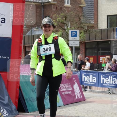 10.05.2026 - 8. Wedeler Halbmarathon Yannick Fuchs http://msf.ph/oto/9726510 10.05.2026 12:09:02 Ziel 132, 309, 483 meine-sportfotos.de
