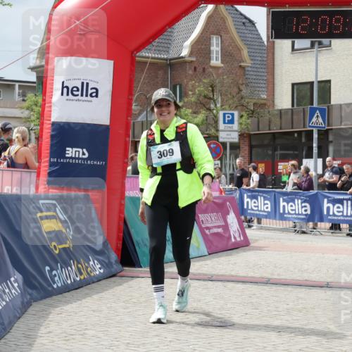 10.05.2026 - 8. Wedeler Halbmarathon Yannick Fuchs http://msf.ph/oto/9726520 10.05.2026 12:09:02 Ziel 132, 309, 483 meine-sportfotos.de