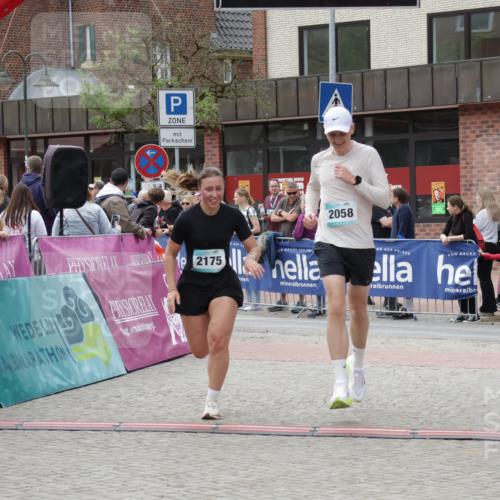 10.05.2026 - 8. Wedeler Halbmarathon Yannick Fuchs http://msf.ph/oto/9726559 10.05.2026 11:39:55 Ziel 434, 1028, 1054, 2058, 2175 meine-sportfotos.de
