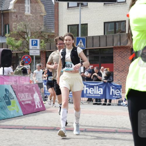 10.05.2026 - 8. Wedeler Halbmarathon Yannick Fuchs http://msf.ph/oto/9726562 10.05.2026 12:09:06 Ziel 132, 164, 165, 247, 255, 483 meine-sportfotos.de