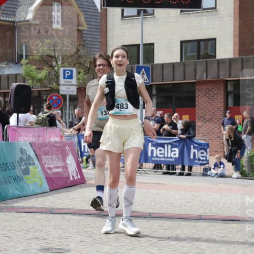 10.05.2026 - 8. Wedeler Halbmarathon Yannick Fuchs http://msf.ph/oto/9726570 10.05.2026 12:09:06 Ziel 132, 164, 165, 247, 255, 483 meine-sportfotos.de