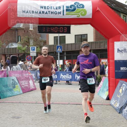 10.05.2026 - 8. Wedeler Halbmarathon Yannick Fuchs http://msf.ph/oto/9726644 10.05.2026 11:40:01 Ziel 217, 864, 2058, 2175 meine-sportfotos.de