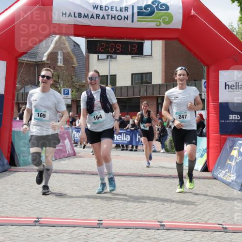 10.05.2026 - 8. Wedeler Halbmarathon Yannick Fuchs http://msf.ph/oto/9726648 10.05.2026 12:09:11 Ziel 132, 164, 165, 247, 255, 483, 762, 1039 meine-sportfotos.de