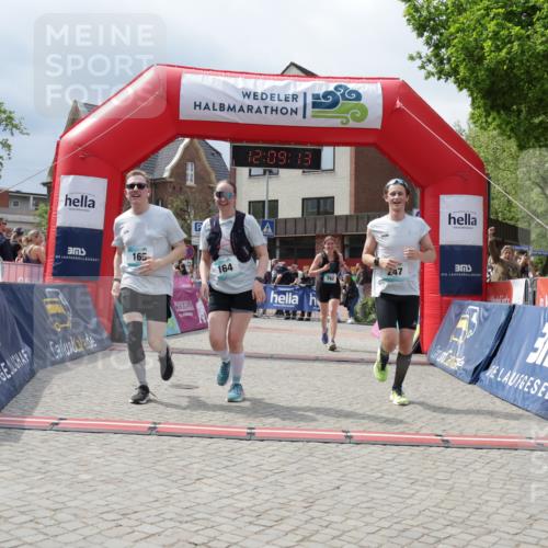 10.05.2026 - 8. Wedeler Halbmarathon Yannick Fuchs http://msf.ph/oto/9726658 10.05.2026 12:09:11 Ziel 132, 164, 165, 247, 255, 483, 762, 1039 meine-sportfotos.de