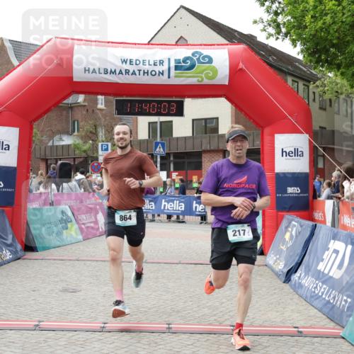 10.05.2026 - 8. Wedeler Halbmarathon Yannick Fuchs http://msf.ph/oto/9726659 10.05.2026 11:40:01 Ziel 217, 864, 2058, 2175 meine-sportfotos.de