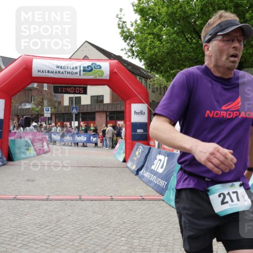 10.05.2026 - 8. Wedeler Halbmarathon Yannick Fuchs http://msf.ph/oto/9726689 10.05.2026 11:40:03 Ziel 217, 864 meine-sportfotos.de