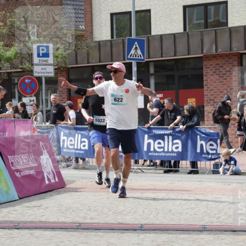 10.05.2026 - 8. Wedeler Halbmarathon Yannick Fuchs http://msf.ph/oto/9726740 10.05.2026 12:09:26 Ziel 622, 1022 meine-sportfotos.de