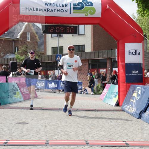 10.05.2026 - 8. Wedeler Halbmarathon Yannick Fuchs http://msf.ph/oto/9726783 10.05.2026 12:09:28 Ziel 622, 1022, 2173 meine-sportfotos.de