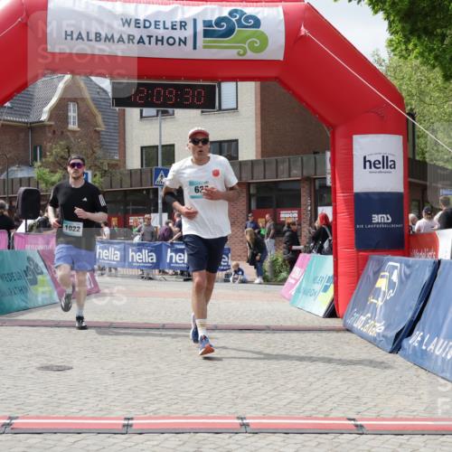 10.05.2026 - 8. Wedeler Halbmarathon Yannick Fuchs http://msf.ph/oto/9726787 10.05.2026 12:09:29 Ziel 622, 1022, 2173 meine-sportfotos.de