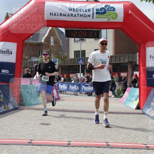 10.05.2026 - 8. Wedeler Halbmarathon Yannick Fuchs http://msf.ph/oto/9726795 10.05.2026 12:09:29 Ziel 622, 1022, 2173 meine-sportfotos.de