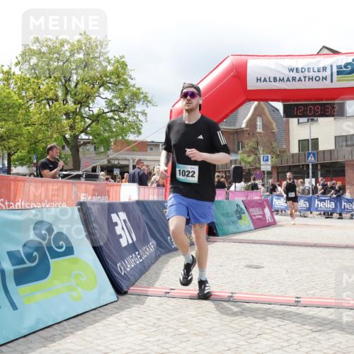 10.05.2026 - 8. Wedeler Halbmarathon Yannick Fuchs http://msf.ph/oto/9726804 10.05.2026 12:09:30 Ziel 622, 1022, 2173 meine-sportfotos.de