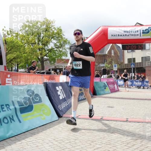 10.05.2026 - 8. Wedeler Halbmarathon Yannick Fuchs http://msf.ph/oto/9726808 10.05.2026 12:09:30 Ziel 622, 1022, 2173 meine-sportfotos.de