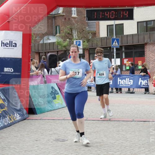 10.05.2026 - 8. Wedeler Halbmarathon Yannick Fuchs http://msf.ph/oto/9726824 10.05.2026 11:40:12 Ziel 275, 628, 817, 1029 meine-sportfotos.de