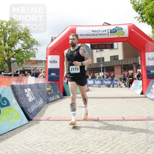 10.05.2026 - 8. Wedeler Halbmarathon Yannick Fuchs http://msf.ph/oto/9726843 10.05.2026 12:09:34 Ziel 622, 1022, 2173 meine-sportfotos.de