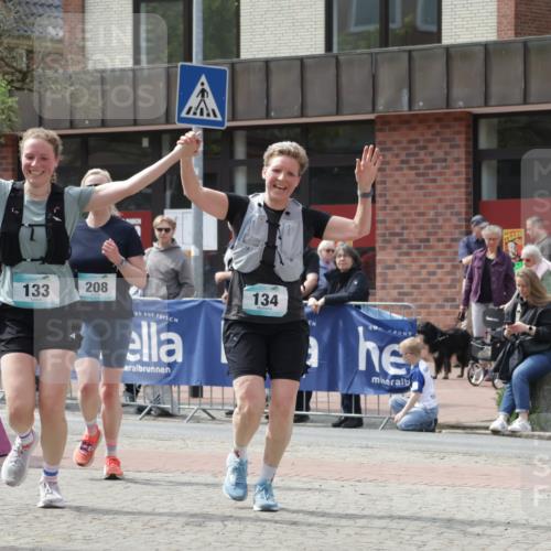 10.05.2026 - 8. Wedeler Halbmarathon Yannick Fuchs http://msf.ph/oto/9726866 10.05.2026 12:09:52 Ziel 133, 134, 208 meine-sportfotos.de