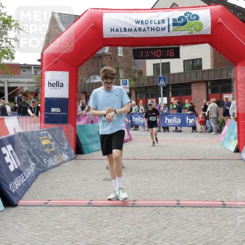 10.05.2026 - 8. Wedeler Halbmarathon Yannick Fuchs http://msf.ph/oto/9726878 10.05.2026 11:40:14 Ziel 275, 628, 817, 1029 meine-sportfotos.de