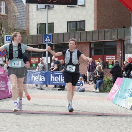 10.05.2026 - 8. Wedeler Halbmarathon Yannick Fuchs http://msf.ph/oto/9726892 10.05.2026 12:09:53 Ziel 133, 134, 208 meine-sportfotos.de