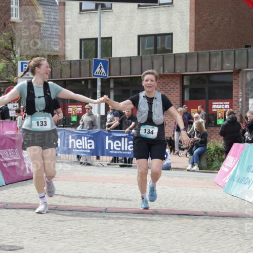 10.05.2026 - 8. Wedeler Halbmarathon Yannick Fuchs http://msf.ph/oto/9726895 10.05.2026 12:09:53 Ziel 133, 134, 208 meine-sportfotos.de