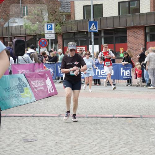 10.05.2026 - 8. Wedeler Halbmarathon Yannick Fuchs http://msf.ph/oto/9726901 10.05.2026 11:40:16 Ziel 275, 628, 697, 817, 1029, 2053 meine-sportfotos.de