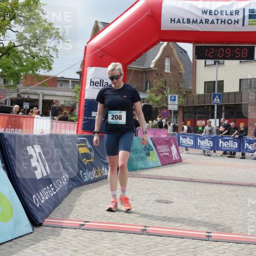 10.05.2026 - 8. Wedeler Halbmarathon Yannick Fuchs http://msf.ph/oto/9726956 10.05.2026 12:09:57 Ziel 133, 134, 208, 2018 meine-sportfotos.de