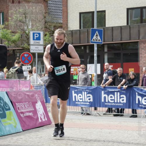 10.05.2026 - 8. Wedeler Halbmarathon Yannick Fuchs http://msf.ph/oto/9726989 10.05.2026 12:10:01 Ziel 2018 meine-sportfotos.de